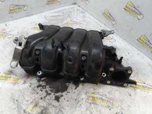 Gebruikte Inlaatspruitstuk Toyota Yaris II (P9) 1.33 16V Dual VVT-I Prijs € 42,00 Margeregeling aangeboden door Binckhorst BV