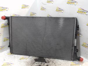 Gebruikte Radiateur Volkswagen Passat Variant (3C5) 1.9 TDI Prijs € 31,50 Margeregeling aangeboden door Binckhorst BV