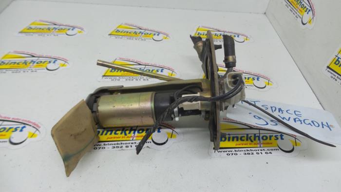 Gebruikte Tank element Pomp Mitsubishi Space Wagon (N3/N4) 2.0 GLXi 16V Prijs € 42,00 Margeregeling aangeboden door Binckhorst BV