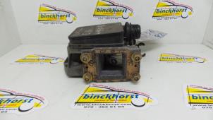Gebruikte Luchthoeveelheidsmeter BMW 3 serie (E36/4) 318i Prijs € 26,25 Margeregeling aangeboden door Binckhorst BV