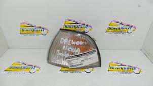 Gebruikte Pinker links Daewoo Nexia 1.5 GLX,GTX 16V Prijs € 10,50 Margeregeling aangeboden door Binckhorst BV