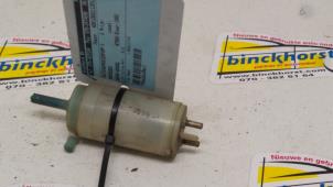 Gebruikte Ruitensproeierpomp voor Mercedes S (W126) 280 S Prijs € 15,75 Margeregeling aangeboden door Binckhorst BV