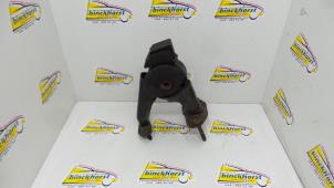 Gebruikte Motorsteun Toyota Avensis (T25/B1B) 1.8 16V VVT-i Prijs € 21,00 Margeregeling aangeboden door Binckhorst BV