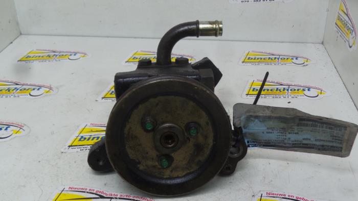 Stuurbekrachtiging Pomp van een Rover Tourer {400} 1.6i 16V 1995