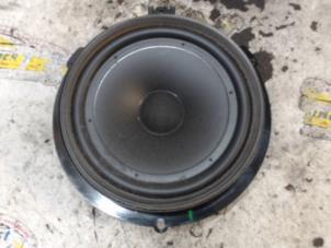 Gebruikte Luidspreker Landrover Freelander II 2.2 td4 16V Prijs € 15,75 Margeregeling aangeboden door Binckhorst BV