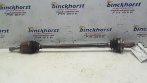 Gebruikte Steekas links-achter Nissan X-Trail (T30) 2.0 16V 4x4 Prijs € 26,25 Margeregeling aangeboden door Binckhorst BV