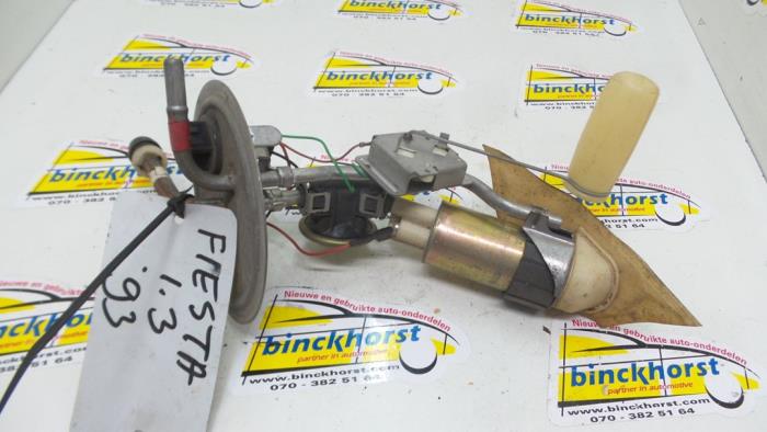 Gebruikte Tank element Pomp Ford Fiesta 3 1.1 i,Classic (U9) Prijs € 26,25 Margeregeling aangeboden door Binckhorst BV