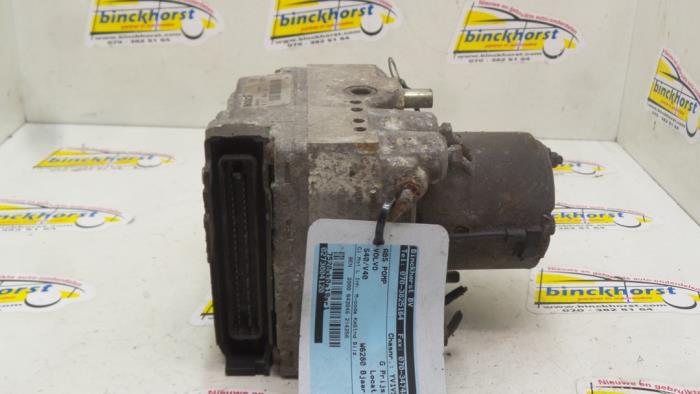 Gebruikte ABS Pomp Volvo S40 (VS) 2.0 16V Prijs € 84,00 Margeregeling aangeboden door Binckhorst BV