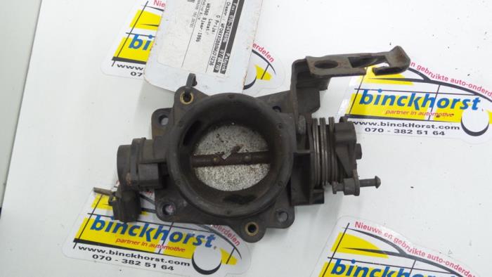Gebruikte Gasklephuis Ford Mondeo II 1.8i 16V Prijs € 42,00 Margeregeling aangeboden door Binckhorst BV