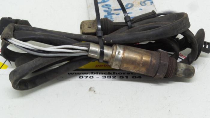 Lambda Sonde van een Peugeot 605 (6B) 3.0 SV 1991