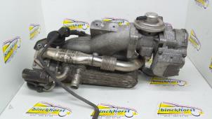 Gebruikte Inlaatspruitstuk Volkswagen Passat (3C2) 1.9 TDI Prijs € 131,25 Margeregeling aangeboden door Binckhorst BV