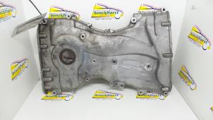 Gebruikte Distributiedeksel Kia Carens III (FG) 2.0i CVVT 16V Prijs € 52,50 Margeregeling aangeboden door Binckhorst BV