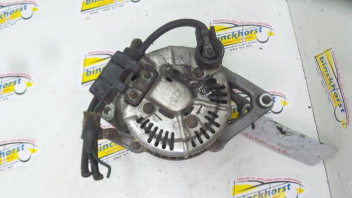 Dynamo van een Chrysler Voyager/Grand Voyager 3.0 i V6 1990