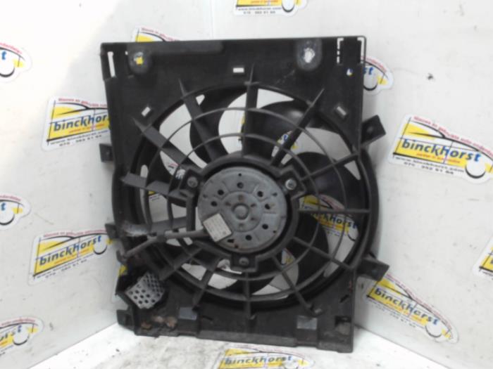 Airco Koelvin van een Opel Astra H (L48) 1.3 CDTI 16V Ecotec 2006