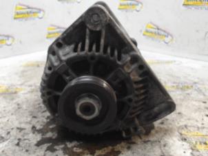 Gebruikte Dynamo Renault Twingo (C06) 1.2 Prijs € 31,50 Margeregeling aangeboden door Binckhorst BV