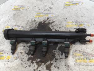 Gebruikte Injector brug Volkswagen Golf IV Variant (1J5) 1.6 Prijs € 36,75 Margeregeling aangeboden door Binckhorst BV