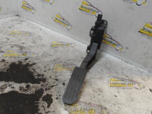 Gebruikte Gaspedaal Landrover Freelander II 2.2 td4 16V Prijs € 42,00 Margeregeling aangeboden door Binckhorst BV