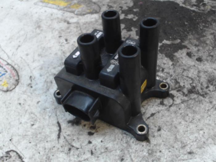 Gebruikte Bobine Ford Focus 1 1.4 16V Prijs € 15,75 Margeregeling aangeboden door Binckhorst BV