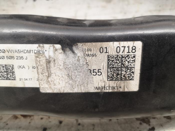 Subframe van een Volkswagen Tiguan 2018