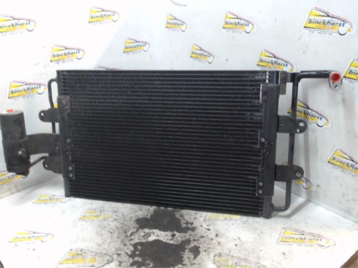 Gebruikte Radiateur Airco Volkswagen New Beetle (9C1/9G1) 2.0 Prijs € 36,75 Margeregeling aangeboden door Binckhorst BV