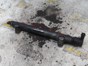 Gebruikte Injector brug Hyundai Santa Fe II (CM) 2.2 CRDi 16V 4x4 Prijs € 40,95 Margeregeling aangeboden door Binckhorst BV