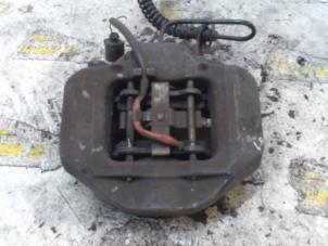 Gebruikte Remklauw (Tang) links-achter Volkswagen Touareg (7LA/7L6) 3.0 TDI V6 24V Prijs € 42,00 Margeregeling aangeboden door Binckhorst BV