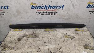 Gebruikte Achterklep Handgreep Ford Fiesta 5 (JD/JH) 1.3 Prijs € 31,50 Margeregeling aangeboden door Binckhorst BV
