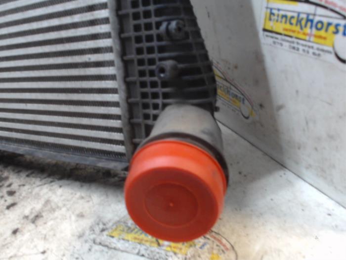 Intercooler van een Skoda Octavia Combi (1Z5) 1.6 TDI Greenline 2011