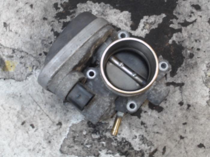 Gebruikte Gasklephuis BMW Mini (R50/53) 1.6 16V One Prijs € 31,50 Margeregeling aangeboden door Binckhorst BV