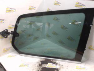Gebruikte Extra Ruit 4Deurs rechts-achter Ford Galaxy (WA6) 2.0 TDCi 16V 140 Prijs € 42,00 Margeregeling aangeboden door Binckhorst BV