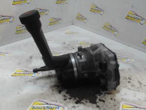 Gebruikte Servopomp Peugeot 308 SW (4E/H) 1.6 VTI 16V Prijs € 78,75 Margeregeling aangeboden door Binckhorst BV