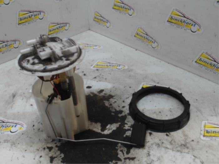 Brandstofpomp Elektrisch van een Renault Megane III Berline (BZ) 1.5 dCi 110 2012