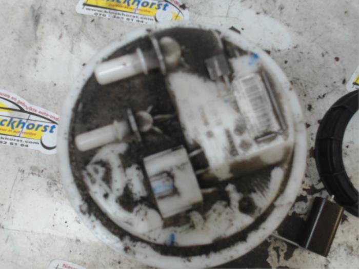 Brandstofpomp Elektrisch van een Renault Megane III Berline (BZ) 1.5 dCi 110 2012