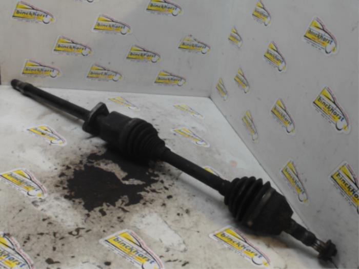 Gebruikte Steekas rechts-voor Opel Zafira (M75) 2.2 16V Direct Ecotec Prijs € 42,00 Margeregeling aangeboden door Binckhorst BV