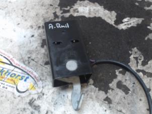 Gebruikte Achterklep Slotmechaniek Chevrolet Suburban 5.3 V8 FlexFuel 4x4 Prijs € 36,75 Margeregeling aangeboden door Binckhorst BV