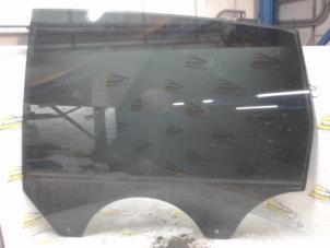 Gebruikte Deurruit 4Deurs links-achter Ford S-Max (GBW) 2.0 TDCi 16V 140 Prijs € 52,50 Margeregeling aangeboden door Binckhorst BV