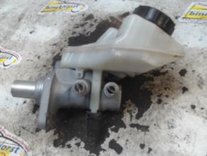 Gebruikte Hoofdremcilinder Volvo XC70 (BZ) 2.4 D 20V Prijs € 42,00 Margeregeling aangeboden door Binckhorst BV