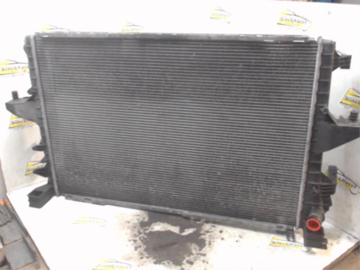 Gebruikte Radiateur Volkswagen Transporter/Caravelle T5 2.0 TDI DRF Prijs € 52,50 Margeregeling aangeboden door Binckhorst BV
