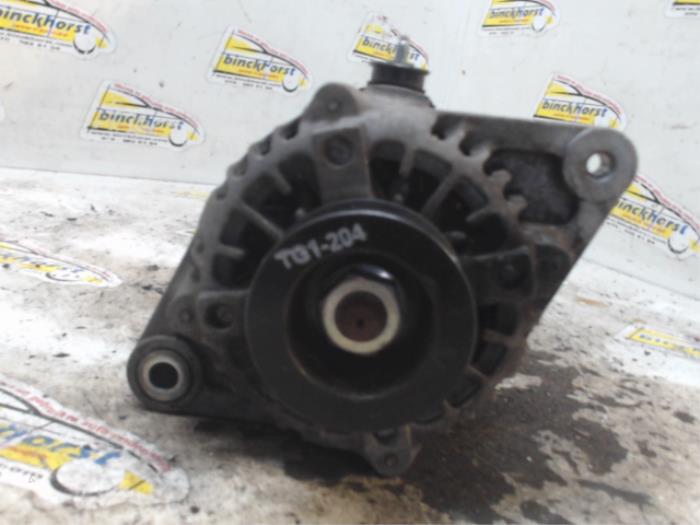 Gebruikte Dynamo Suzuki Celerio (LF) 1.0 12V Dualjet Prijs € 47,25 Margeregeling aangeboden door Binckhorst BV