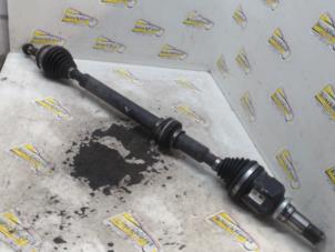 Gebruikte Steekas rechts-voor Toyota Prius (ZVW5) 1.8 16V Hybrid Prijs € 105,00 Margeregeling aangeboden door Binckhorst BV