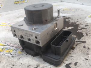 Gebruikte ABS Pomp Dacia Sandero II 1.0 Sce 75 12V Prijs € 131,25 Margeregeling aangeboden door Binckhorst BV