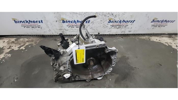Gebruikte Versnellingsbak Dacia Sandero II 1.0 Sce 75 12V Prijs € 414,75 Margeregeling aangeboden door Binckhorst BV