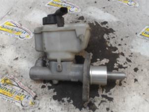 Gebruikte Hoofdremcilinder Audi A3 (8P1) 1.6 Prijs € 26,25 Margeregeling aangeboden door Binckhorst BV