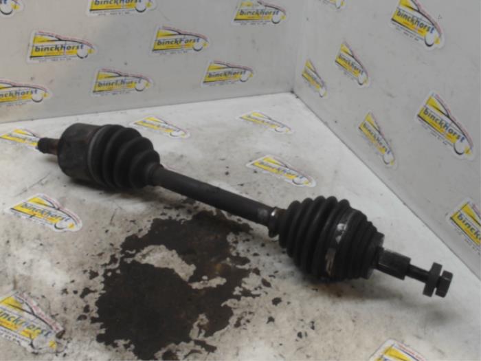 Gebruikte Aandrijfas links-voor Audi A3 (8P1) 1.6 Prijs € 36,75 Margeregeling aangeboden door Binckhorst BV