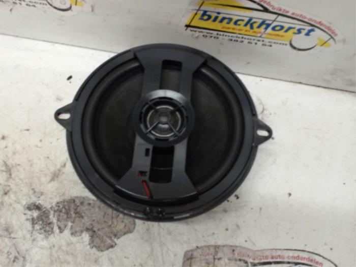 Luidspreker van een Renault Modus/Grand Modus (JP) 1.4 16V 2005