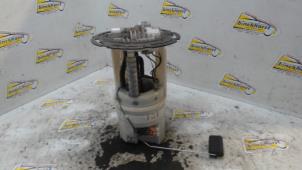 Gebruikte Tank element Pomp Jeep Grand Cherokee (WH/WK) 6.1 SRT-8 Prijs € 105,00 Margeregeling aangeboden door Binckhorst BV