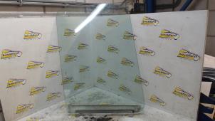 Gebruikte Deurruit 2Deurs rechts Ford Transit Tourneo 2.2 TDCi 16V Prijs € 36,75 Margeregeling aangeboden door Binckhorst BV