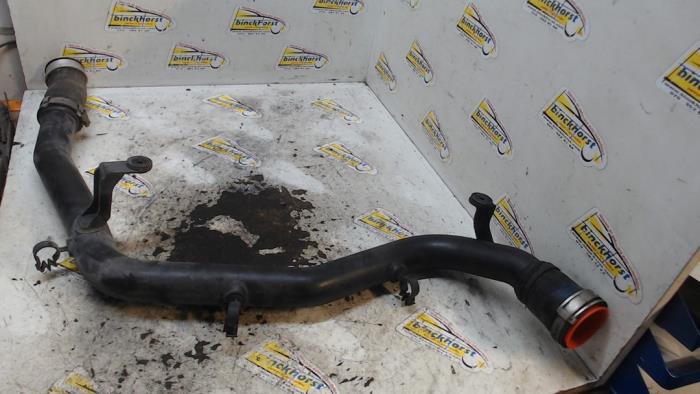 Gebruikte Intercooler Buis Volkswagen Touareg (7LA/7L6) 3.0 TDI V6 24V Prijs € 21,00 Margeregeling aangeboden door Binckhorst BV