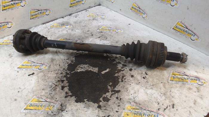 Gebruikte Aandrijfas links-achter BMW 3 serie (E46/4) 316i 16V Prijs € 42,00 Margeregeling aangeboden door Binckhorst BV