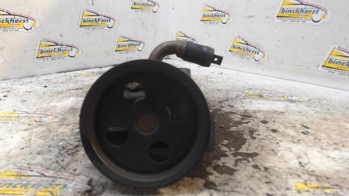 Gebruikte Servopomp Ford Fiesta 5 (JD/JH) 1.3 Prijs € 42,00 Margeregeling aangeboden door Binckhorst BV